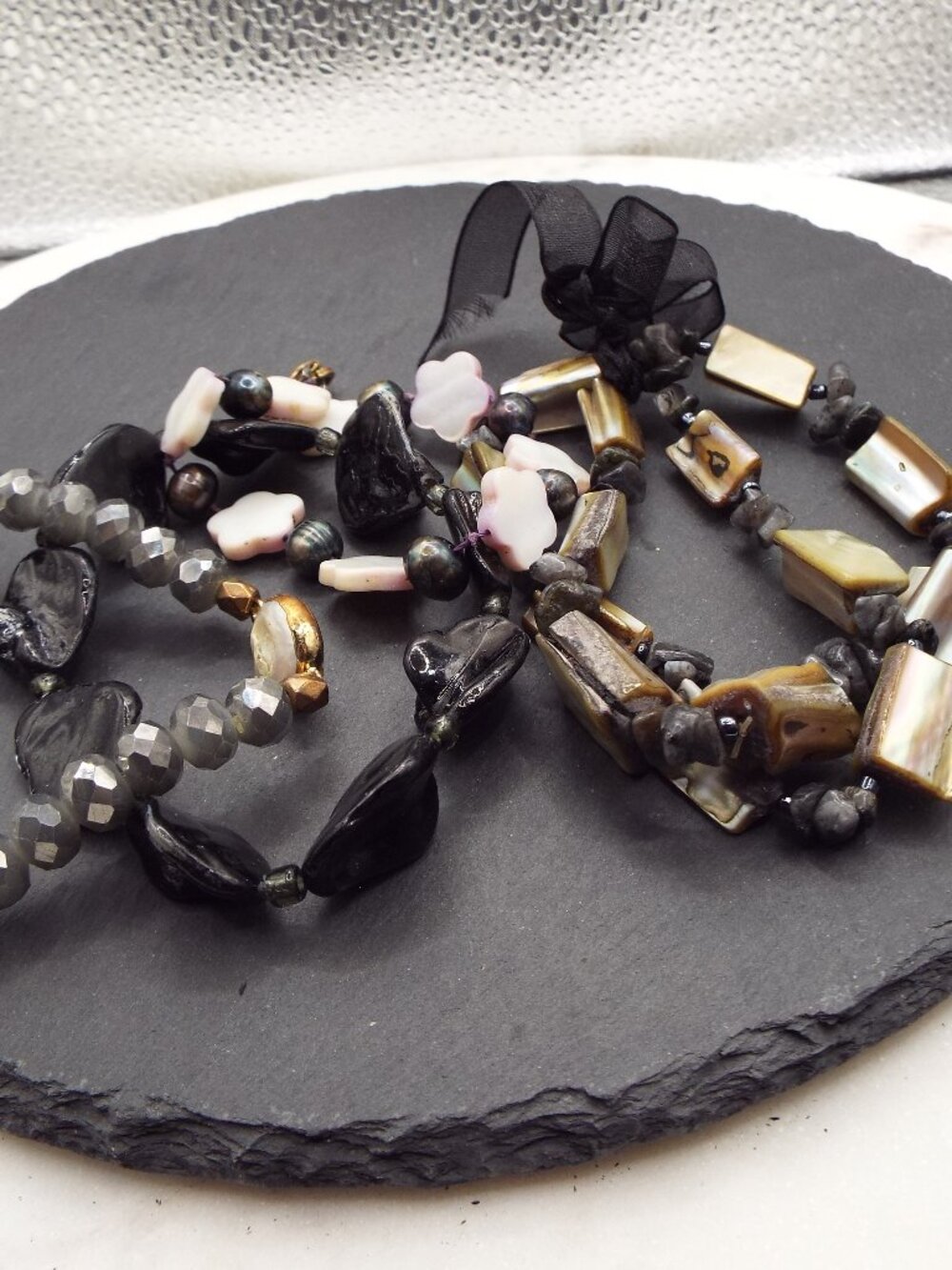 FOUR BRACELETS BLACK, GREY & WHITE CRYSTAL, STONE, SHELL STRETCHY BEACELET LOT 1 - Picture 3 of 4
